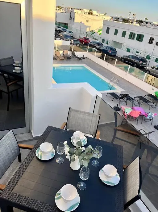 Apartment Casa Ocean Bliss - 2 Bedroom Apt On Rociega 35 Complex - Perfect Location Near Casino And Beach Puerto del Carmen  Spain